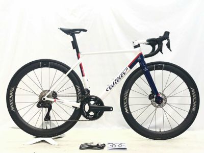 最終値下げスポーツ用自転車　中古品　状態は綺麗 10%OFF】中古 自転車 激安 軽快車 国内メーカー Levezza 26