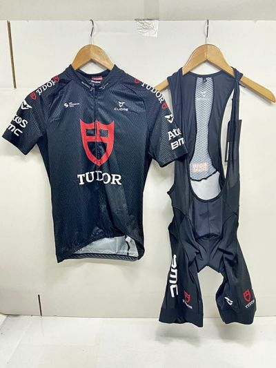 フーブ HUUB 2020 ジャパン エッセンシャル トライスーツ リアジップ HUUB ( フーブ ) トライスーツ JPESSTS 20JAPAN ESS TRISUIT RZ