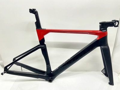 Trek ロードバイク カーボンフレーム 700C 2024-DOMANE-SL6-BLU-1.jpg
