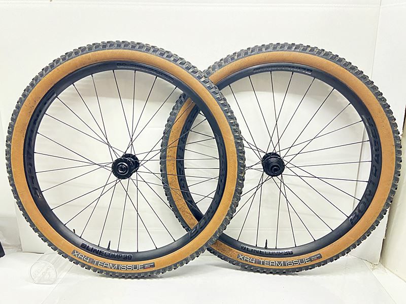 ボントレガー BONTRAGER ラインコンプ LINE COMP 30 ホイールセット