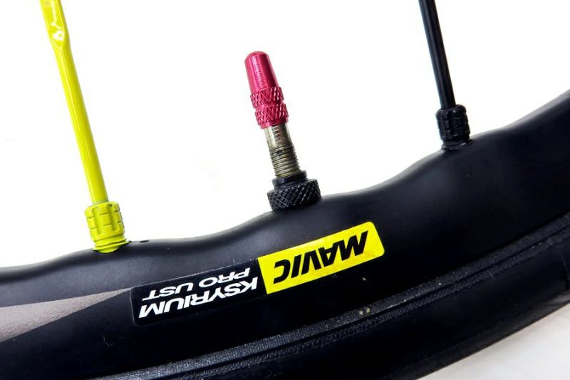 マヴィック MAVIC KSYRIUM PRO UST ホイールセット アルミ 700C 11速