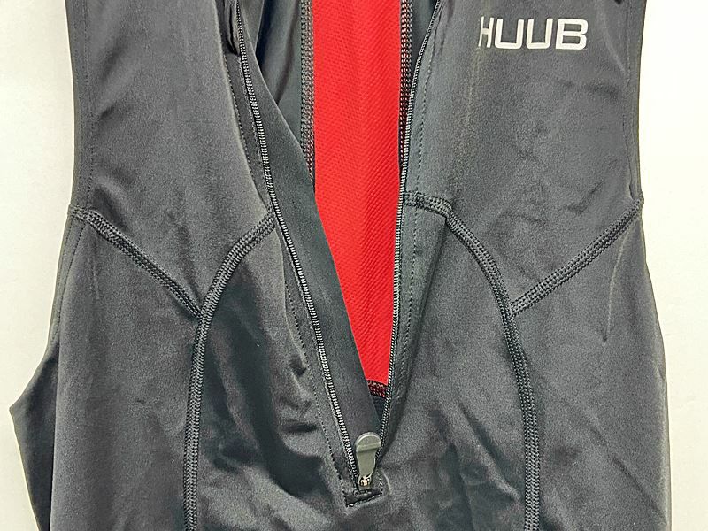 未使用品 フーブ HUUB エッセンシャルトライトップ ESSENTIAL TRI TOP