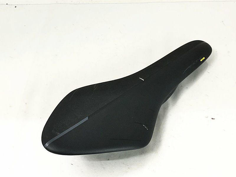 訳アリ フィジーク FIZIK アリオネ 00 ARIONE 00 サドル カーボン