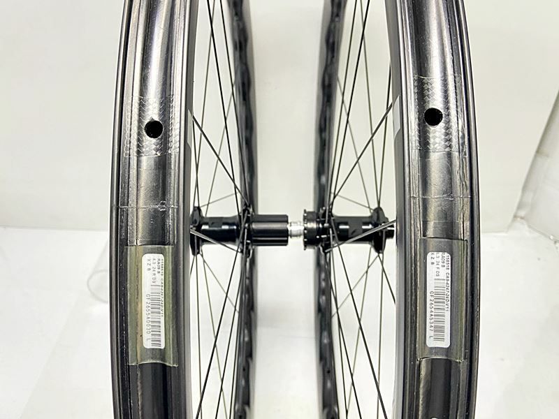 プライスダウン開始】未走行品 フルクラム FULCRUM ソニック SONIQ 42