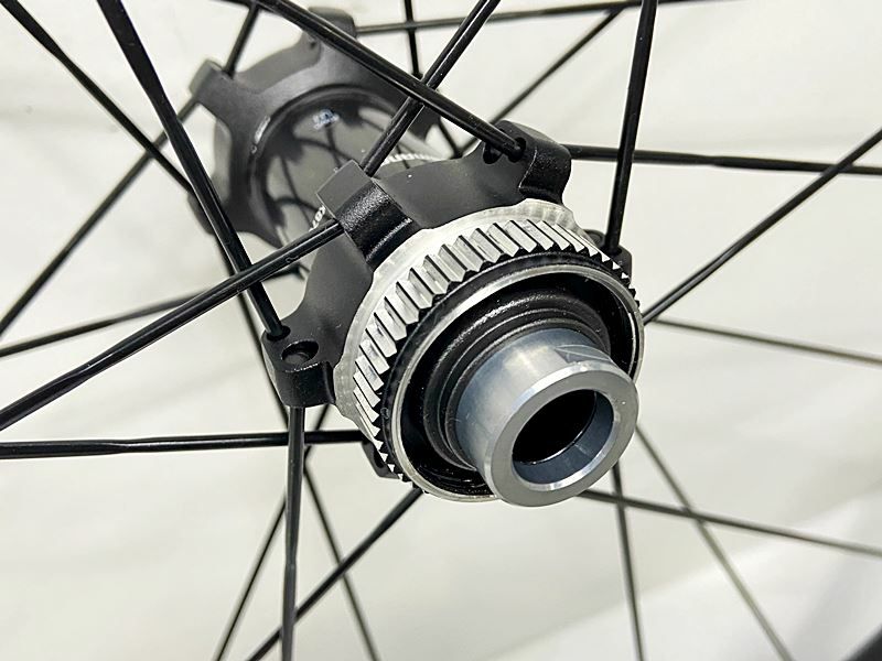 シマノ GRX WH-RX870 カーボンホイール　前後セット Amazon | シマノ Grx Wh-Rx870 カーボングラベルホイールセット