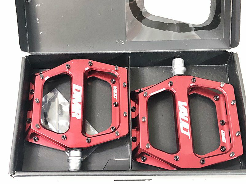 未使用品 ディーエムアール DMR ヴォルト VAULT フラットペダル