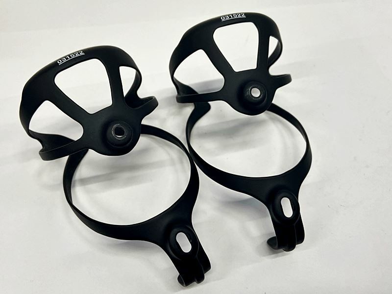 BONTRAGER XXXカーボンボトルケージ2点 ボントレガー BONTRAGER XXX カーボンボトルケージ 2個セット ブラック