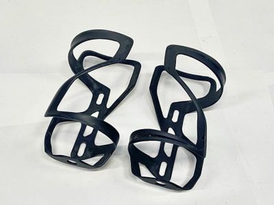 【美品使用少】S-WORKS カーボンボトルケージ 2個セット スペシャライズド 幕張Selections】軽さと耐久性を両立した「S-WORKS CARBON RIB CAGE