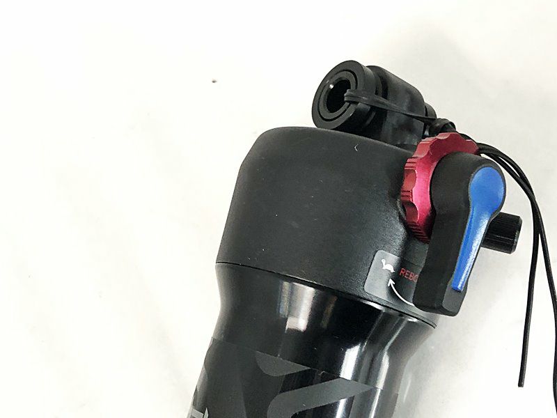 ロックショックス ROCKSHOCKS デラックス セレクト プラス リア