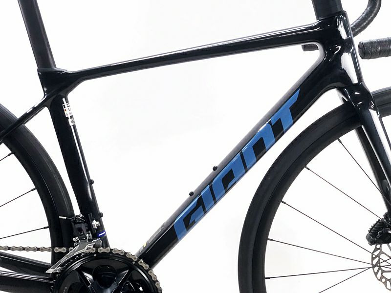 ジャイアント GIANT TCR ADVANCED 2 DISC KOM 12速 105 油圧DISC 2024