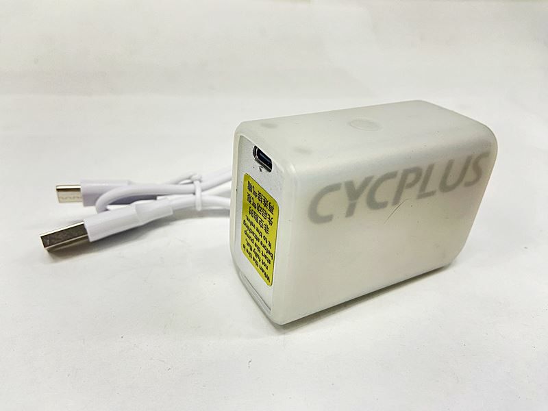 サイクプラス CYCPLUS キューブ CUBE 携帯電動ポンプ 空気入れ