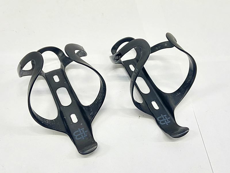black inc カーボンボトルゲージ Black Inc Water Bottle Cage ブラックインク ボトルケージ | ロード