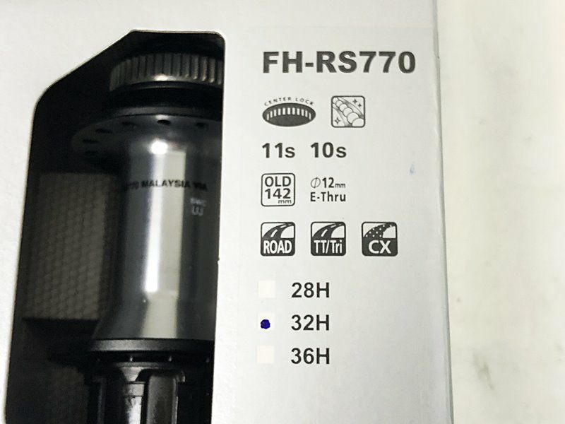 未使用品 シマノ SHIMANO ディスクスルーアクスルハブ FH-RS770 32H