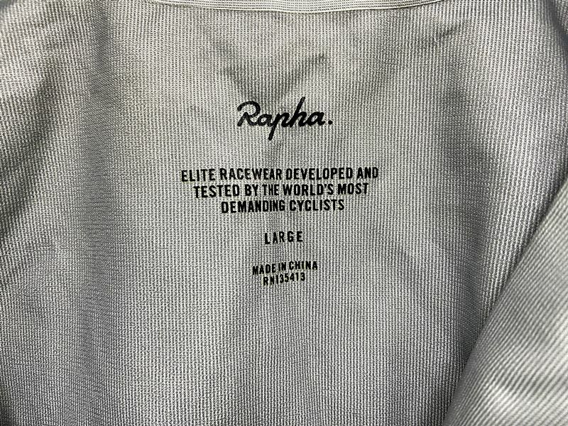 【新品未使用】Rapha ラファ プロチーム レースケープ ラファ Rapha プロチームレースケープ PRO TEAM RACE CAPE Lサイズ