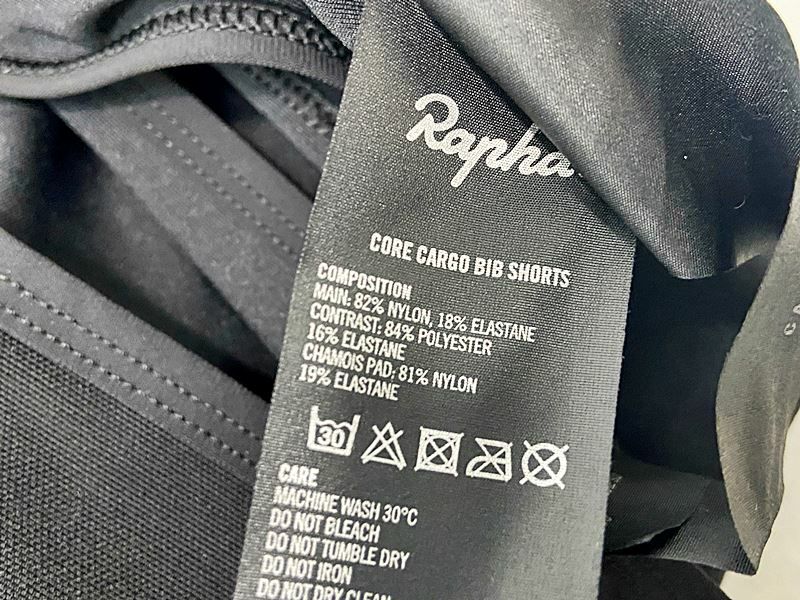 ラファ Rapha コアカーゴビブショーツ CORE CARGO BIBSHORTS Mサイズ