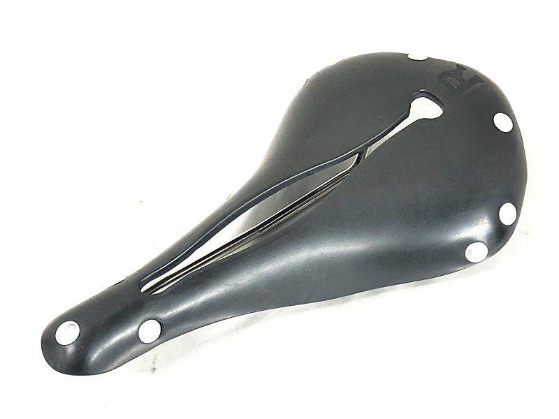 セラ アナトミカ SELLE ANATOMICA R2 ラバーサドル R2 RUBBER SADDLE