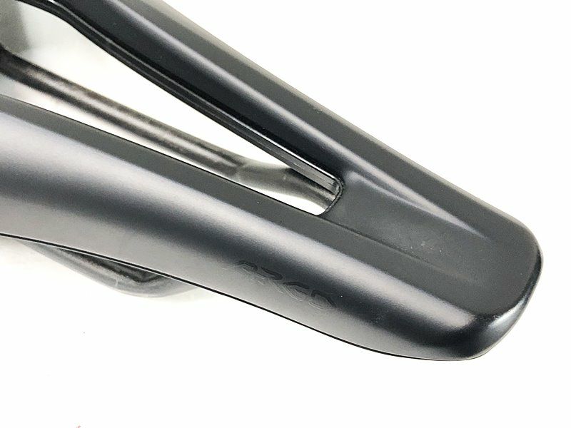 フィジーク FIZIK アルゴ テンポ R3 ARGO TEMPO R3 サドル