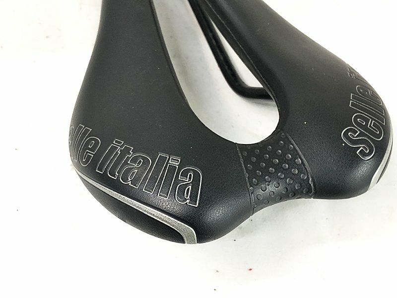 セライタリア SELLE ITALIA SLR スーパーフロー SLR SUPERFLOW サドル