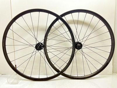 大感謝・大決算セール】超美品 シマノ SHIMANO GRX WH-RX880 ホイール