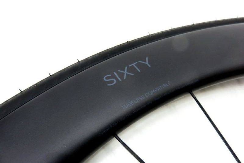 ブラックインク BLACK INC SIXTY ホイールセット カーボン 700C 11速