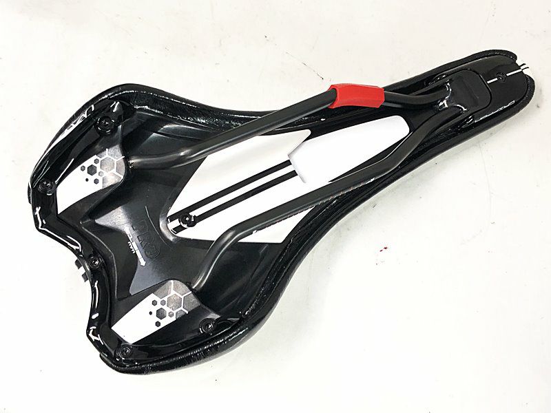 未使用品 シマノプロ SHIMANO PRO グリフォン GRIFFON サドル カーボン 〇