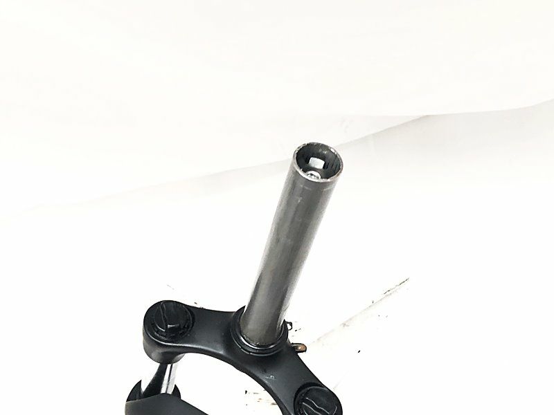 未使用品 エスアールサンツアー SR SUNTOUR サスペンションフォーク